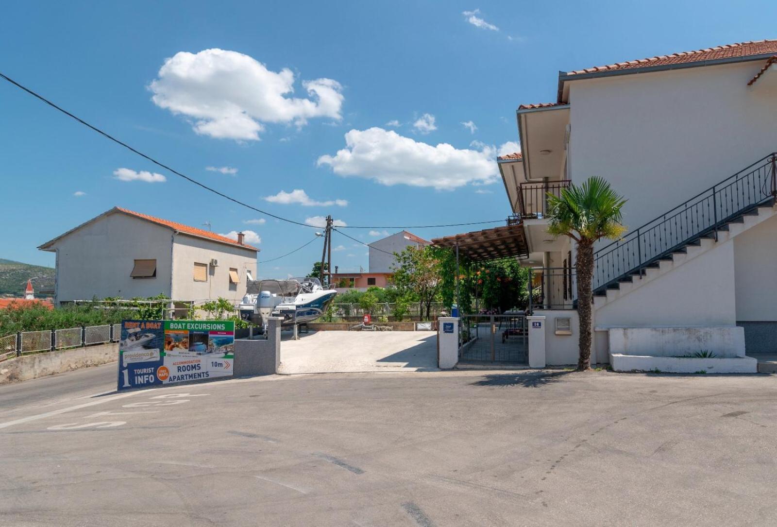 Apartman Karmen Trogir Exteriér fotografie